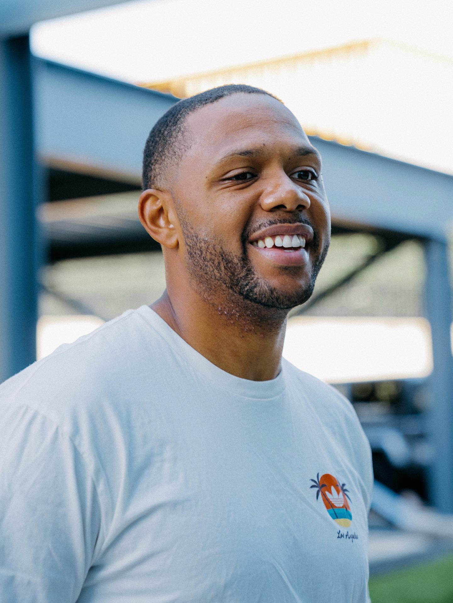 div, 乔治领衔, NmXlH