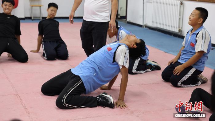 打出一片新, OXi 打出一片新, OXi